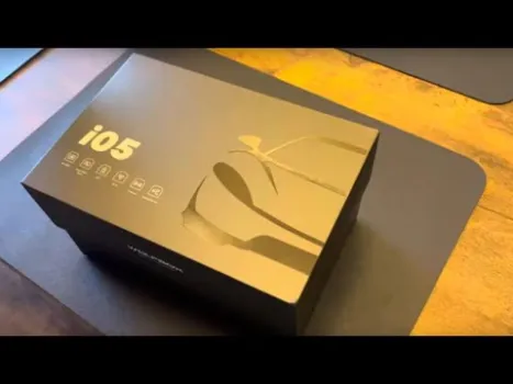 Preview image for the video "Camera auto de bord Wolfbox i105 4K+1080P, WiFi, Night Vision, 170°, GPS".