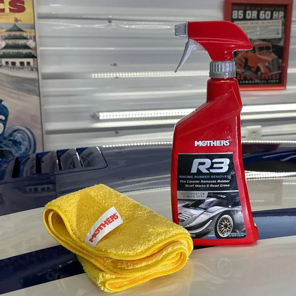 Mothers – Spray pentru indepartarea rapida a urmelor de cauciuc si murdarie, 710ml