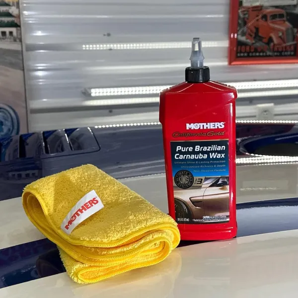 Mothers California Gold – Ceara lichida auto, stralucire intensa si protectie premium, 473ml