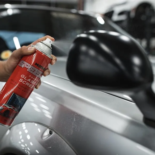 Mothers Speed – Spray spuma pentru curatare geamuri si ecrane, 538g