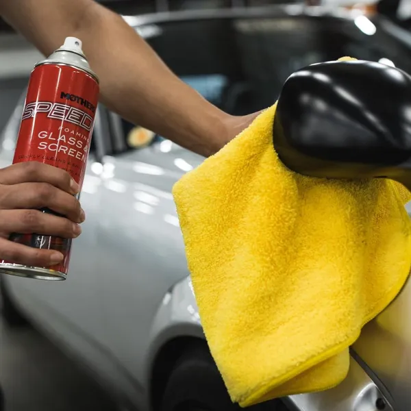 Mothers Speed – Spray spuma pentru curatare geamuri si ecrane, 538g