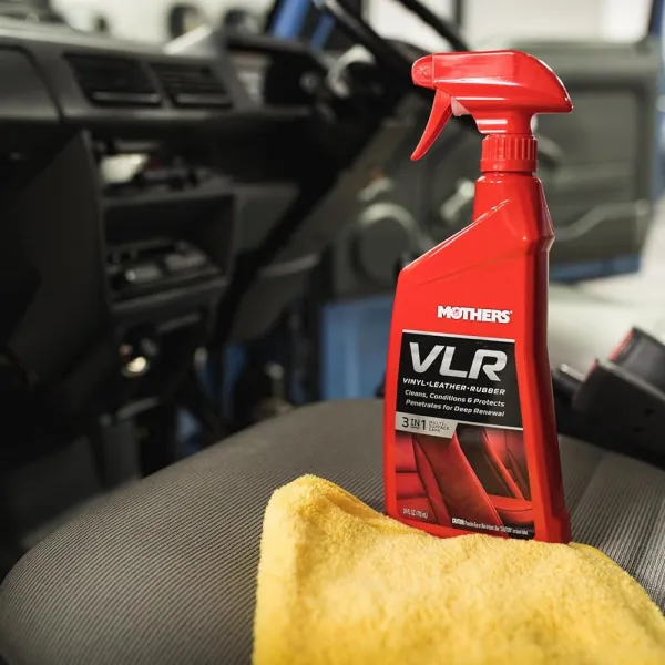 Mothers VLR – Curatare si intretinere pentru vinil, piele si cauciuc, 710ml